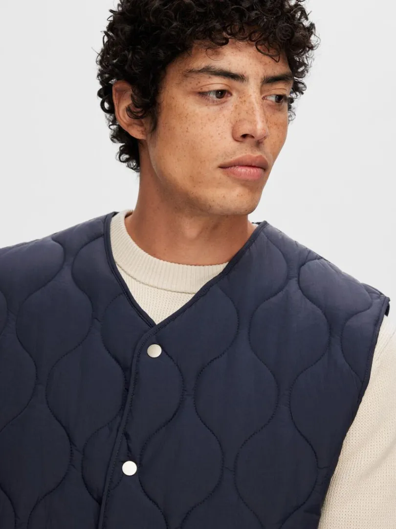 quiltet_vest_5.webp Overtøj>SELECTED QUILTET VEST Blue