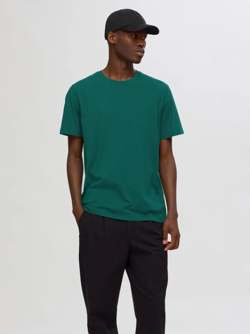 regular_tshirt_0-8.webp T-shirts>SELECTED REGULAR T-SHIRT Green