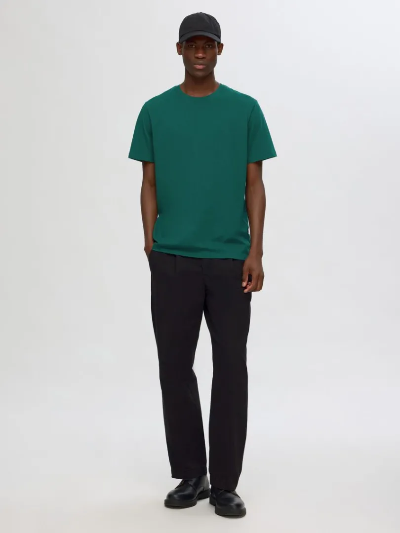 regular_tshirt_1-8.webp T-shirts>SELECTED REGULAR T-SHIRT Green