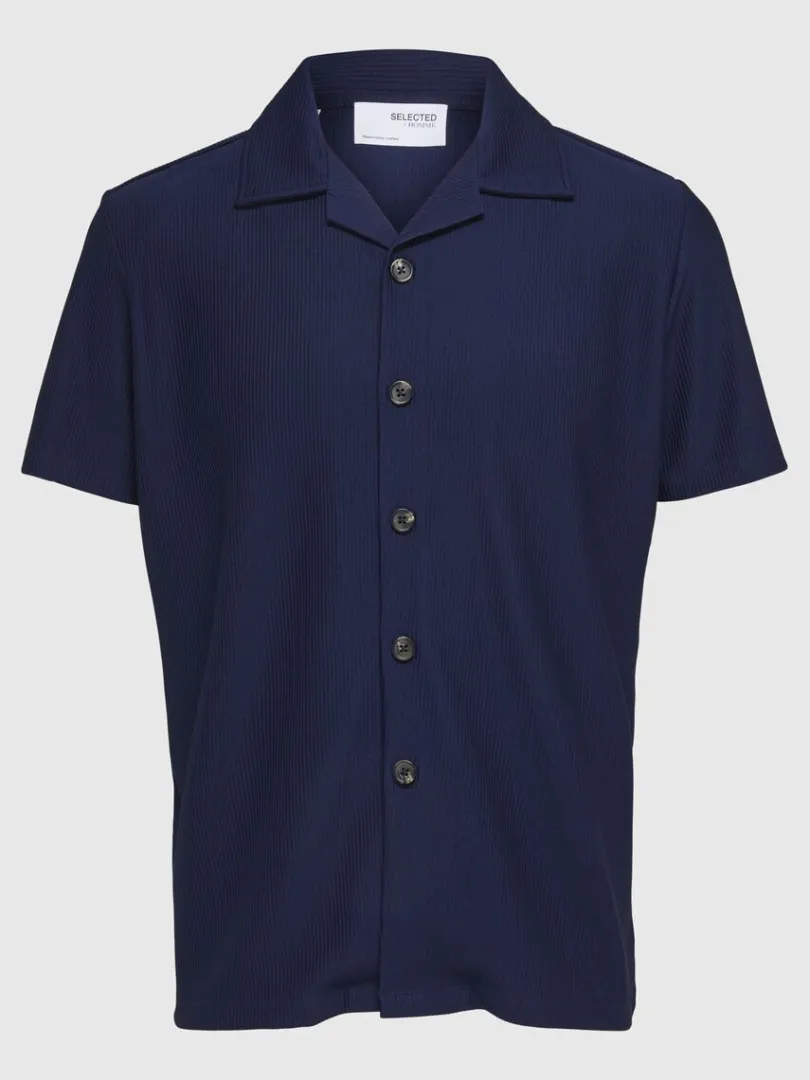 ribbet_cubancollar_kortrm_4-3.webp Skjorter>SELECTED RIBBET CUBAN-COLLAR KORTÆRMET SKJORTE Blue