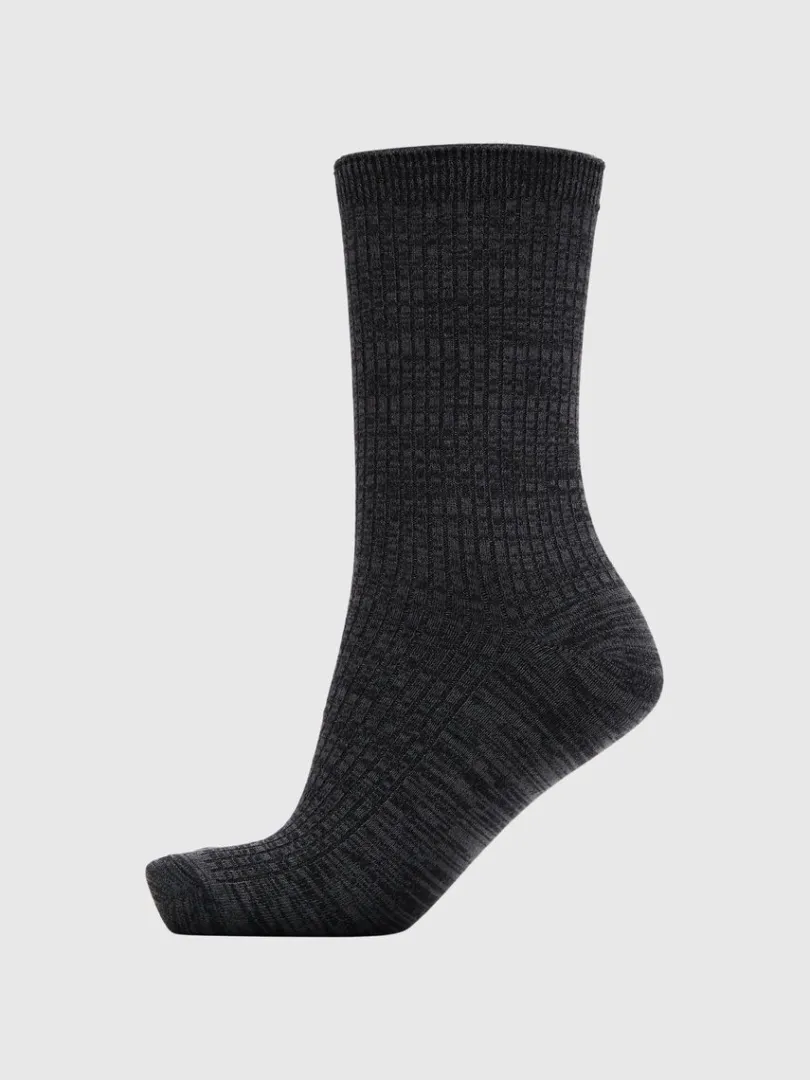 ribbet_strmper_0-3.webp Accessories>SELECTED RIBBET STRØMPER Grey