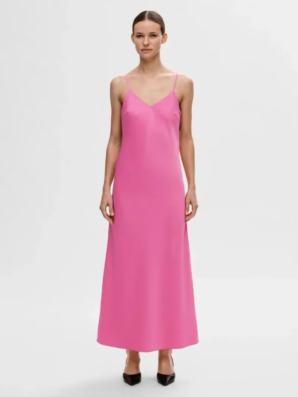 Kjoler>SELECTED ÆRMELØS SATIN MAXIKJOLE Pink