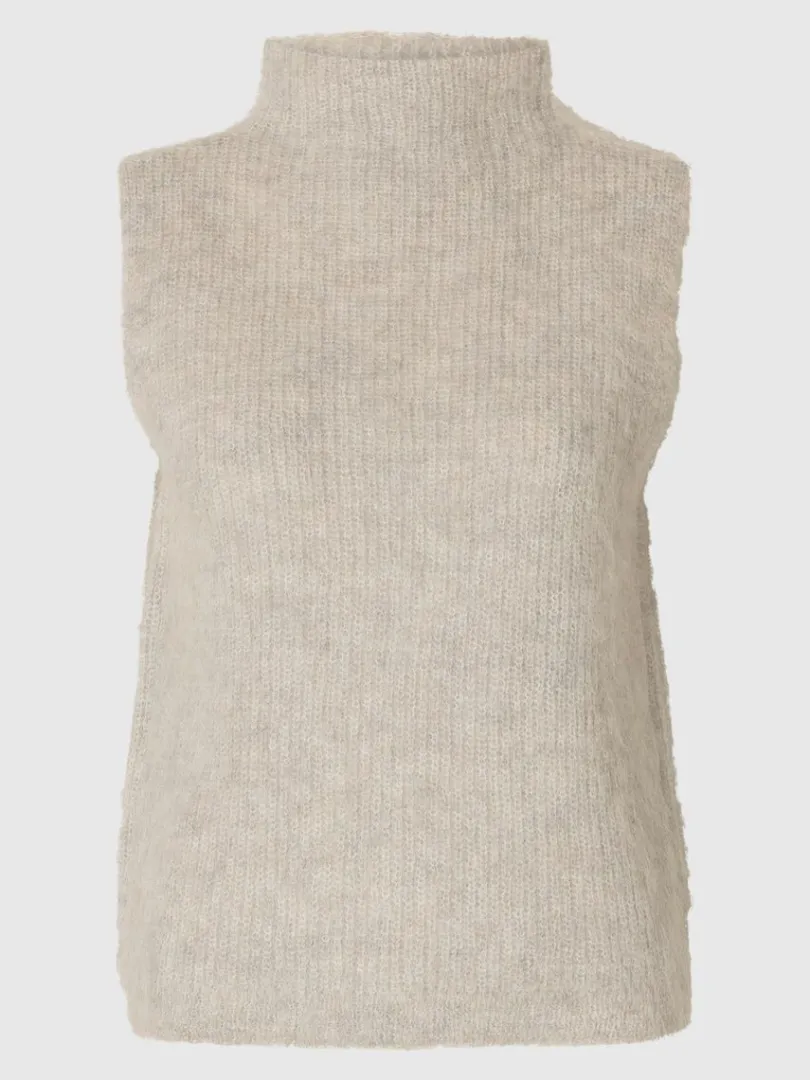rmels_strikket_top_5.webp Strik>SELECTED ÆRMELØS STRIKKET TOP Beige