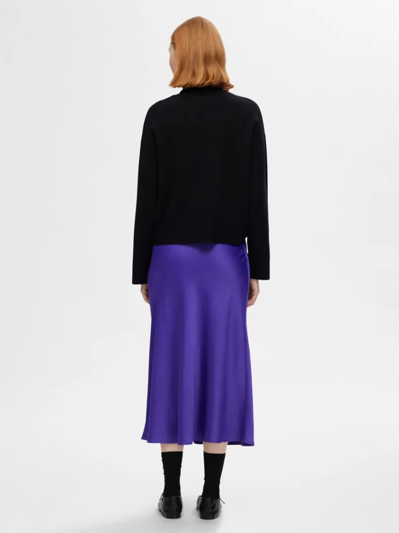 satin_midinederdel_5.webp Nederdele>SELECTED SATIN MIDINEDERDEL Purple