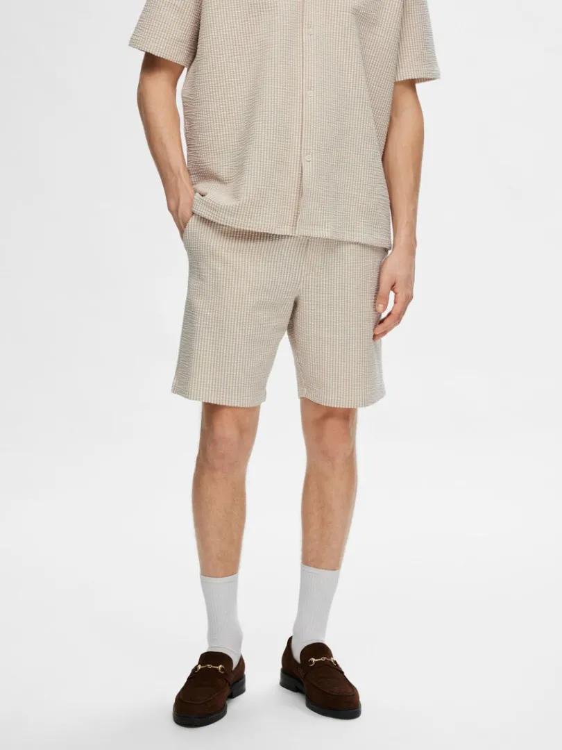 seersucker_shorts_0-5.webp Shorts>SELECTED SEERSUCKER SHORTS Beige