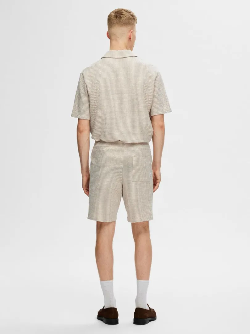 seersucker_shorts_1-5.webp Shorts>SELECTED SEERSUCKER SHORTS Beige