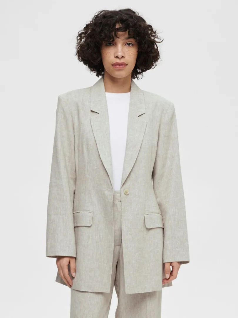 slim_fit_blazer_0-1.webp Jakkesæt & Blazers>SELECTED SLIM FIT BLAZER Beige