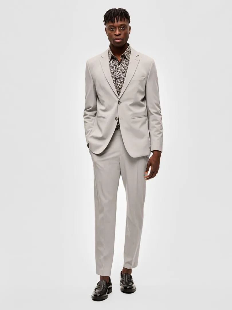 slim_fit_blazer_2-23.webp Jakkesæt & Blazers>SELECTED SLIM FIT BLAZER Beige