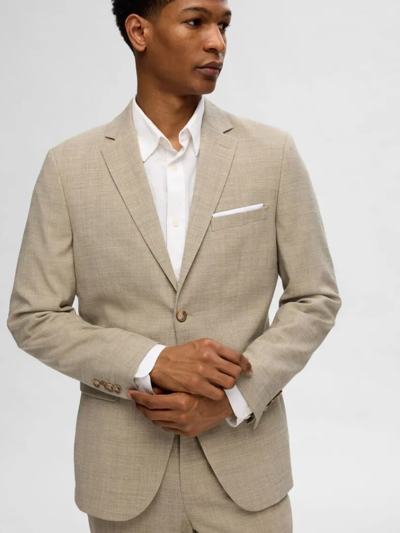 slim_fit_enkeltradet_blaz_3-4.webp Jakkesæt & Blazers>SELECTED SLIM FIT ENKELTRADET BLAZER Beige