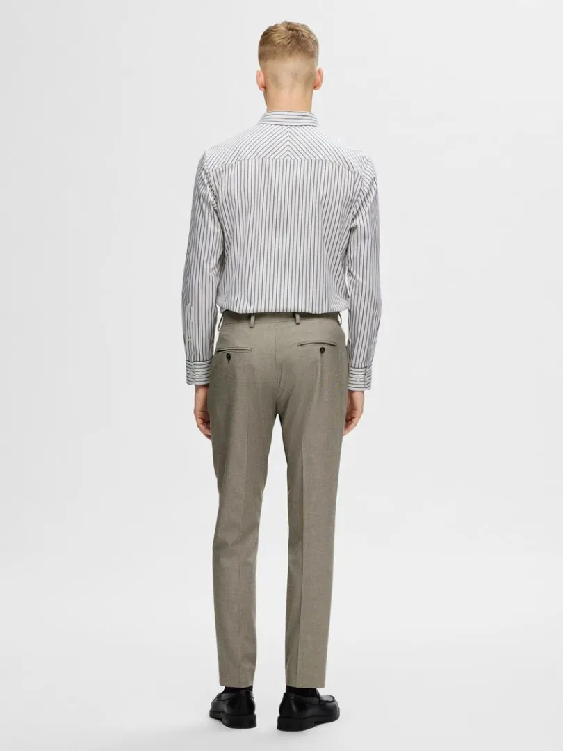 slim_fit_habitbukser_1-15.webp Bukser>SELECTED SLIM FIT HABITBUKSER Brown