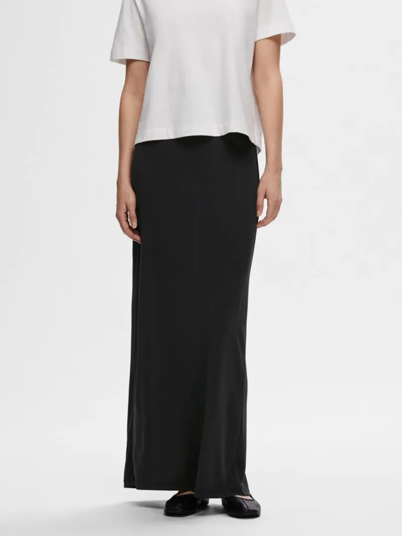 slim_maxinederdel_1.webp Nederdele>SELECTED SLIM MAXINEDERDEL Black