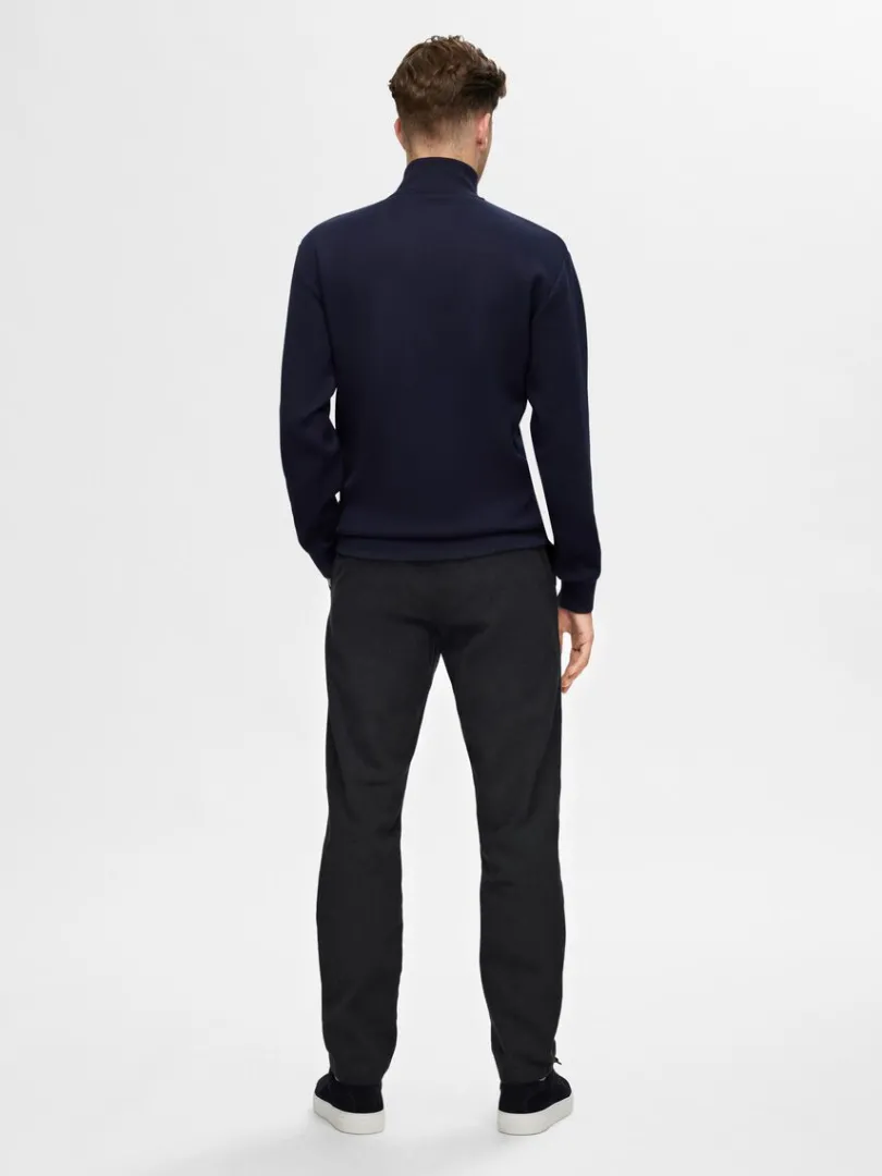 slimfit_brstet_chinos_1-2.webp Bukser>SELECTED 175 SLIM-FIT BØRSTET CHINOS Black