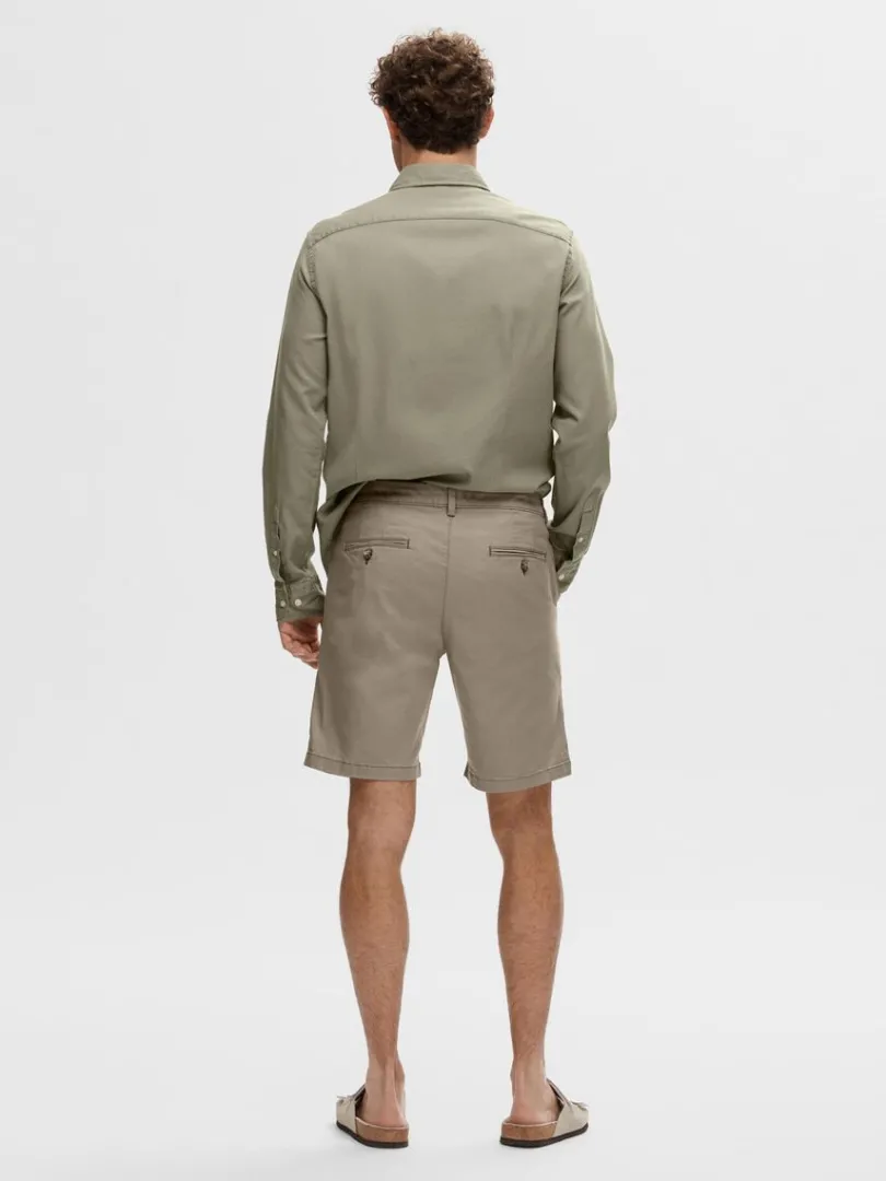 slimfit_chinoshorts_1-2.webp Shorts>SELECTED SLIM-FIT CHINOSHORTS Brown