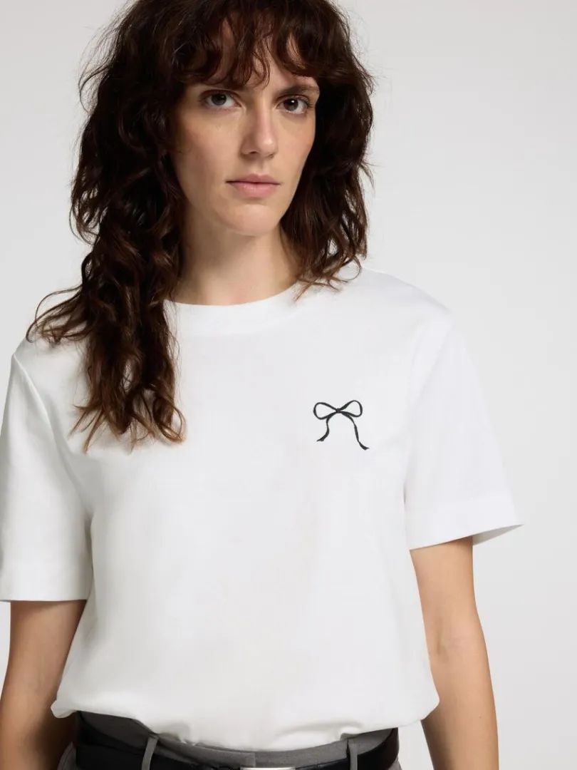 sljfeprint_boxy_fit_tshir_3.webp T-shirts>SELECTED SLØJFE-PRINT BOXY FIT T-SHIRT White