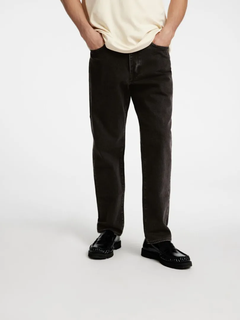 sort_regular_taperedfit__3.webp Jeans>SELECTED 190 SORT REGULAR TAPERED-FIT JEANS Black