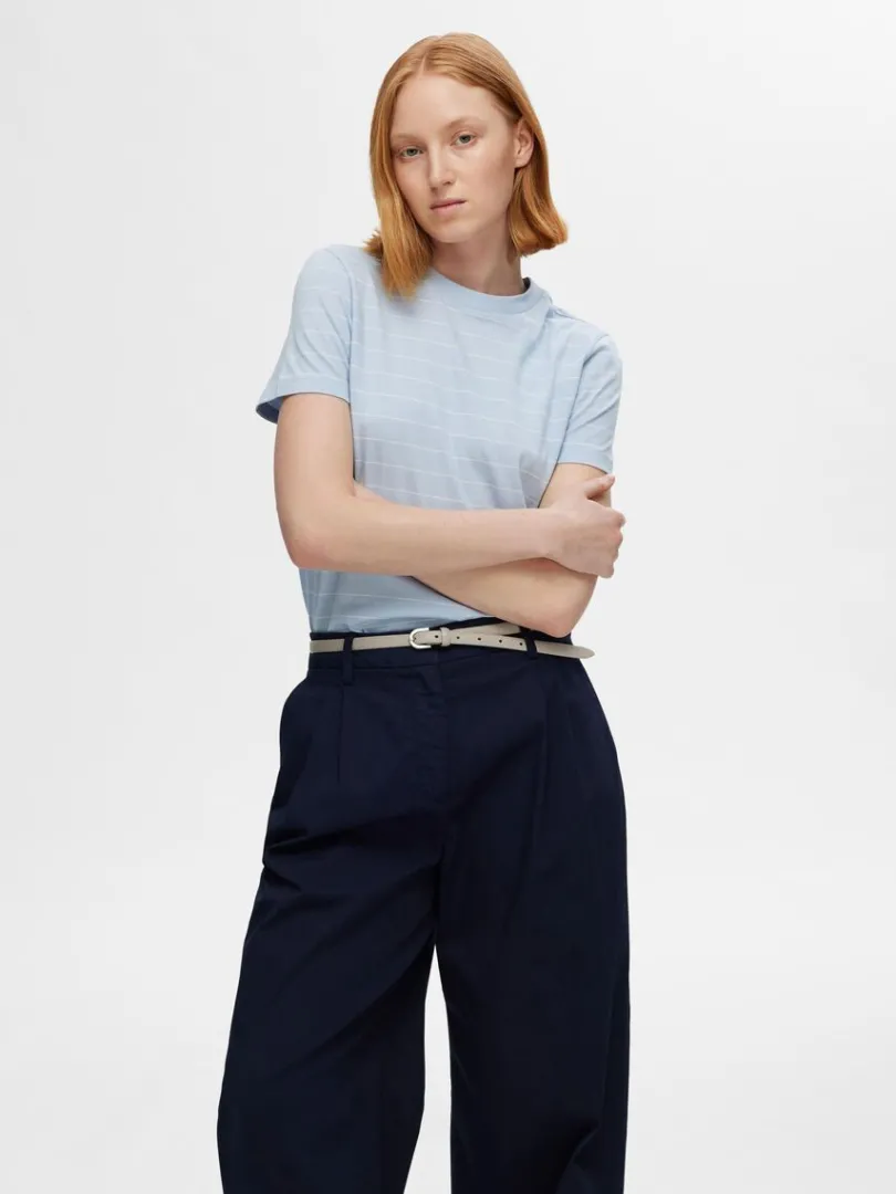 stribet_bomuld_tshirt_0-5.webp T-shirts>SELECTED STRIBET BOMULD T-SHIRT Blue