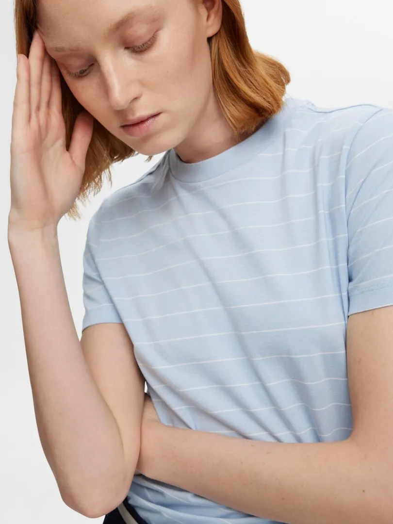 stribet_bomuld_tshirt_2-5.webp T-shirts>SELECTED STRIBET BOMULD T-SHIRT Blue