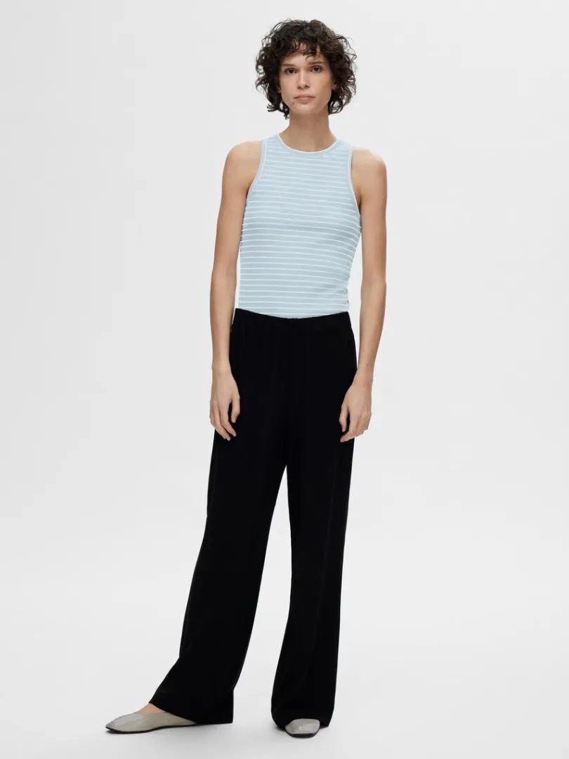 stribet_tanktop_1-1.webp Toppe Og Bluser>SELECTED STRIBET TANKTOP Blue