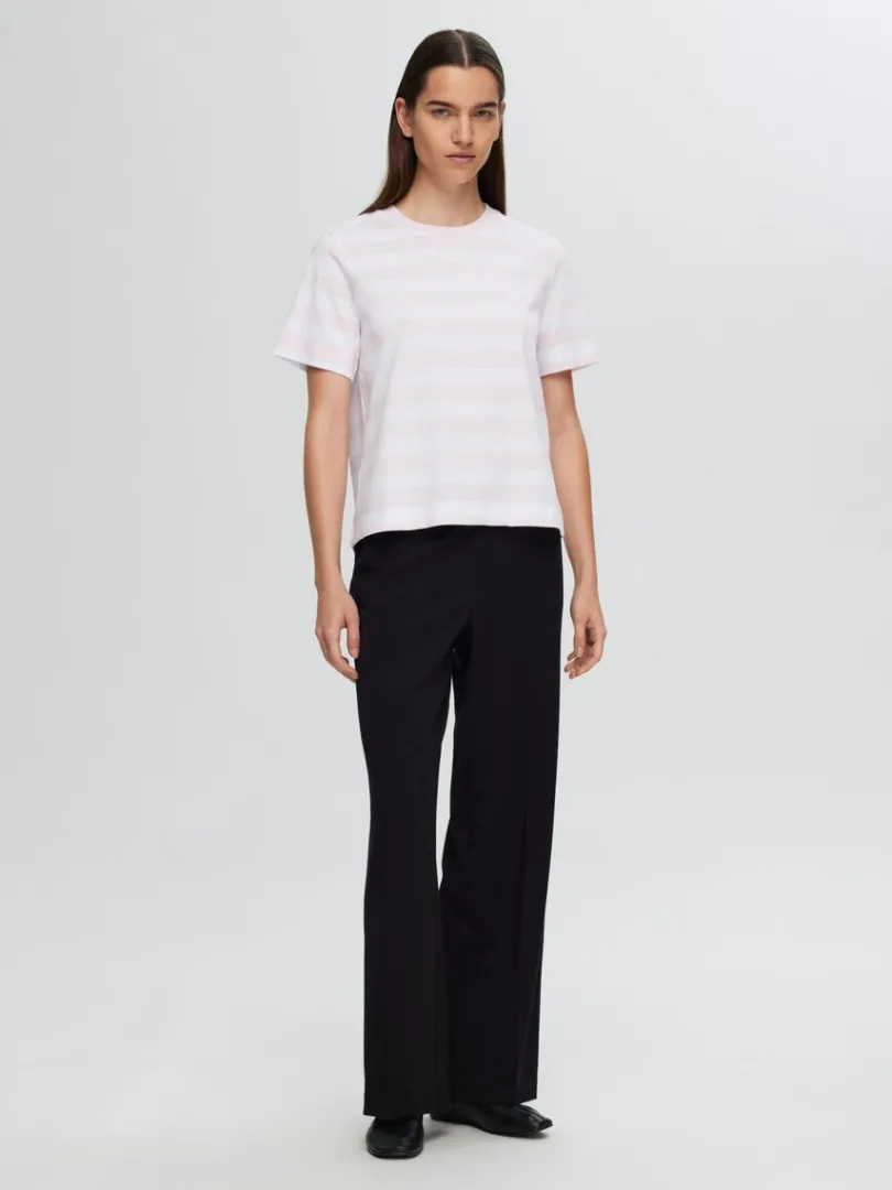 stribet_tshirt_1-2.webp T-shirts>SELECTED STRIBET T-SHIRT Pink