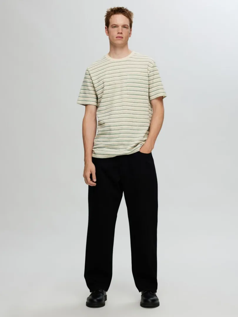 stribet_tshirt_1-4.webp T-shirts>SELECTED STRIBET T-SHIRT Green
