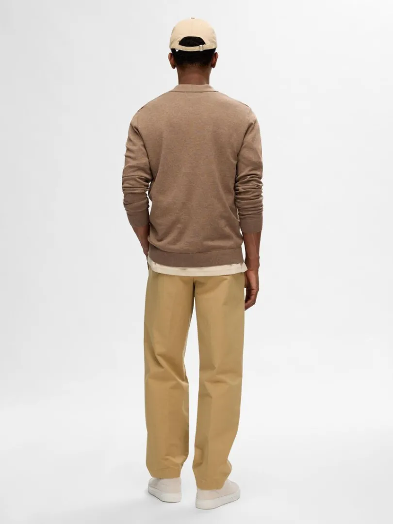 strikket_langrmet_polo_5.webp Strik>SELECTED STRIKKET LANGÆRMET POLO Brown