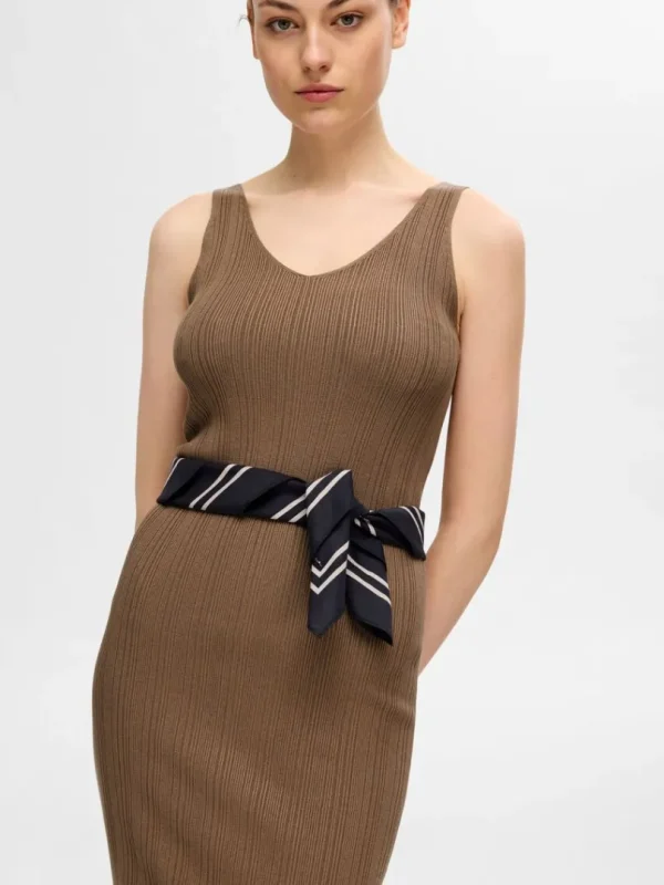 Kjoler | Strik>SELECTED STRIKKET MIDIKJOLE Brown