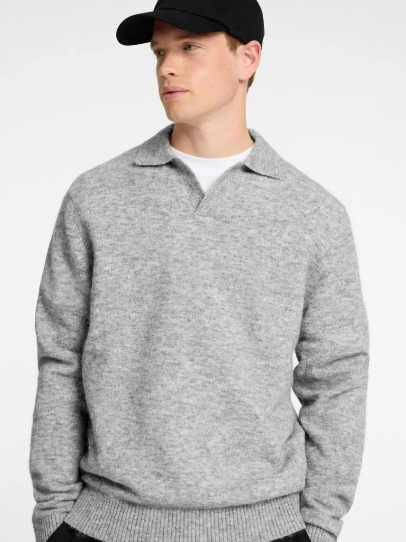 strikket_polo_2.webp Poloer>SELECTED STRIKKET POLO Grey