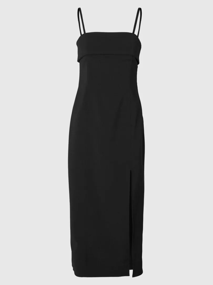 stropls_midikjole_5.webp Kjoler>SELECTED STROPLØS MIDIKJOLE Black