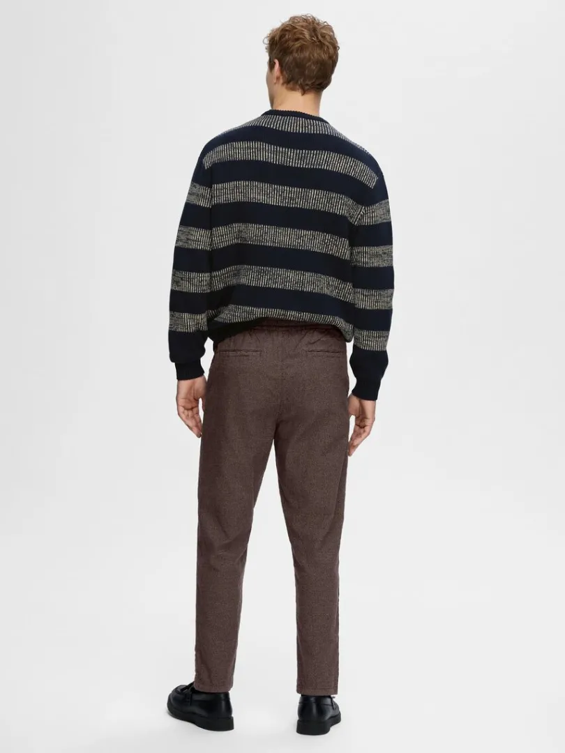 tapered_snre_bukser_1.webp Bukser>SELECTED TAPERED SNØRE BUKSER Brown