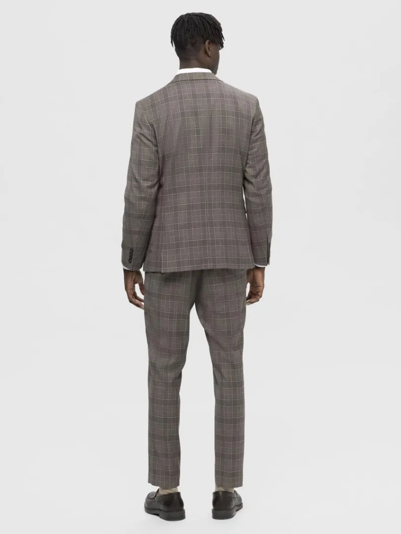 ternet_enkeltradet_blazer_1-1.webp Jakkesæt & Blazers>SELECTED TERNET ENKELTRADET BLAZER Brown