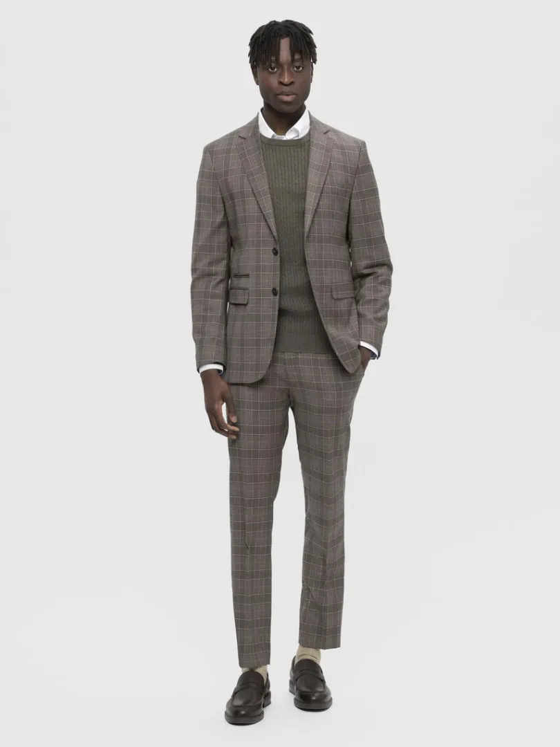 ternet_enkeltradet_blazer_2-1.webp Jakkesæt & Blazers>SELECTED TERNET ENKELTRADET BLAZER Brown