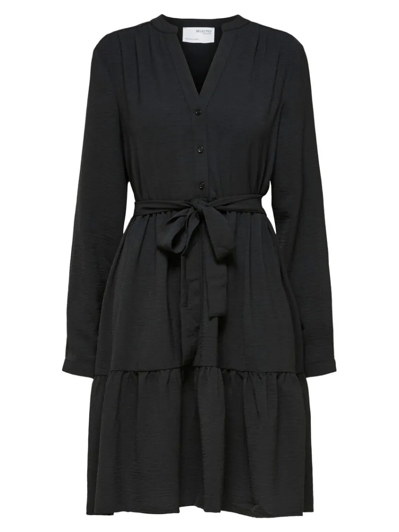 tiered_kort_kjole_5.webp Kjoler>SELECTED TIERED KORT KJOLE Black
