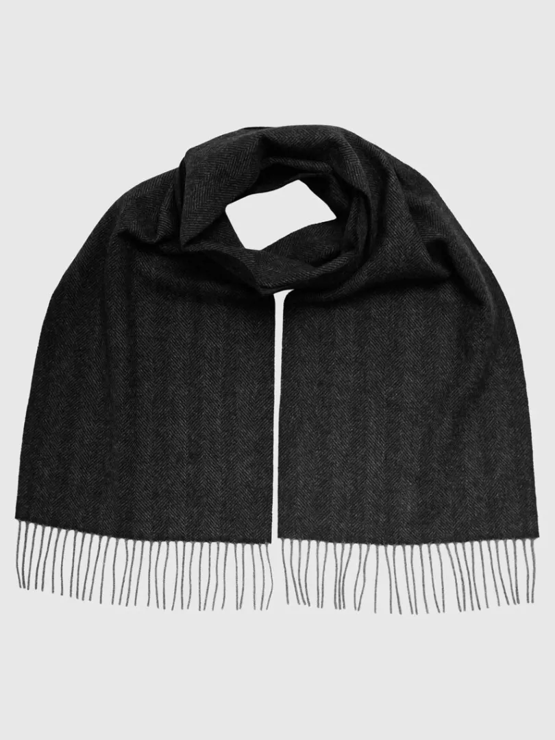 uld_halstrklde_1-20.webp Accessories>SELECTED 100% ULD HALSTØRKLÆDE Grey