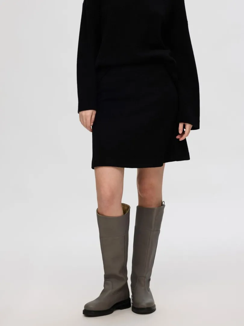 uld_mininederdel_1.webp Nederdele>SELECTED 100% ULD MININEDERDEL Black