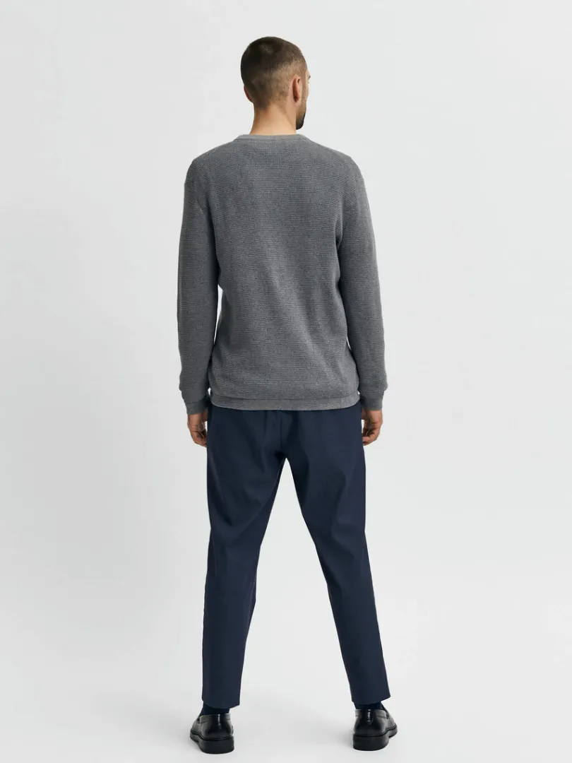 vaffelstrik_striktrje_5.webp Strik>SELECTED VAFFELSTRIK STRIKTRØJE Grey