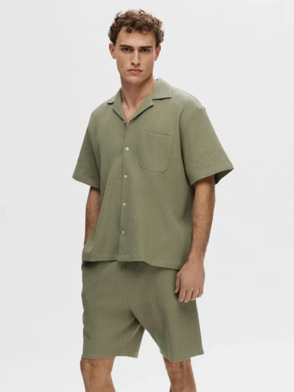 T-shirts>SELECTED VAFLET KORTÆRMET SKJORTE Green