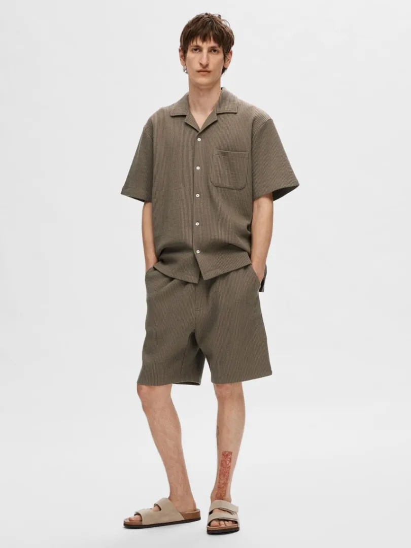 vaflet_shorts_2-2.webp Shorts>SELECTED VAFLET SHORTS Brown