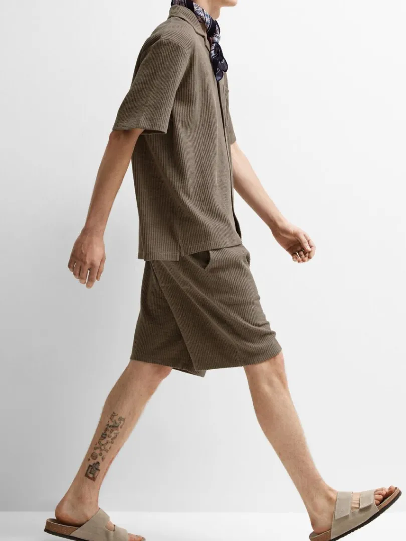 vaflet_shorts_3-2.webp Shorts>SELECTED VAFLET SHORTS Brown