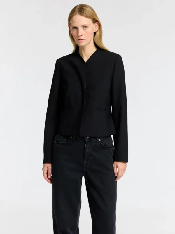 Overtøj | Jakkesæt & Blazers>SELECTED TÆTSIDDENDE BLAZER Black